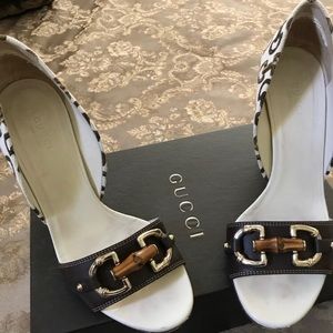 Gucci Open Toe Pumps